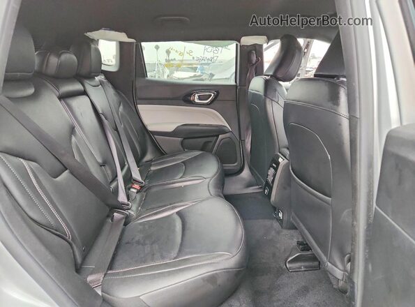 3C4NJDCN3ST621028 2025 JEEP COMPASS Silver Սալոնի հետևի տեսք