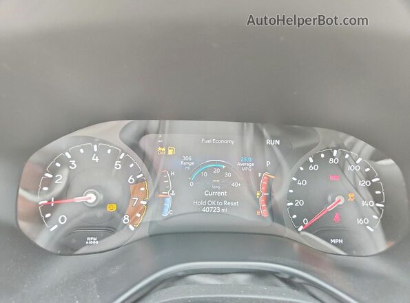 3C4NJDCN4ST557534 2025 JEEP COMPASS Red Widok zestawu wskaźników