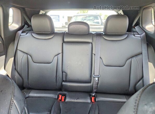3C4NJDCN4ST585169 2025 JEEP COMPASS Белый Вид задних сидений