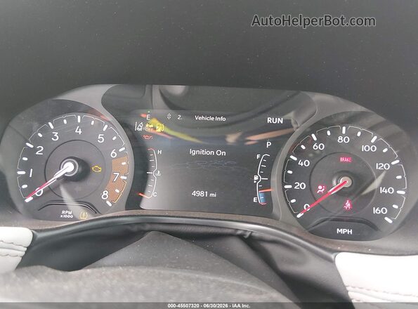 3C4NJDCN4TT244890 2026 JEEP COMPASS White Widok tylnych siedzeń