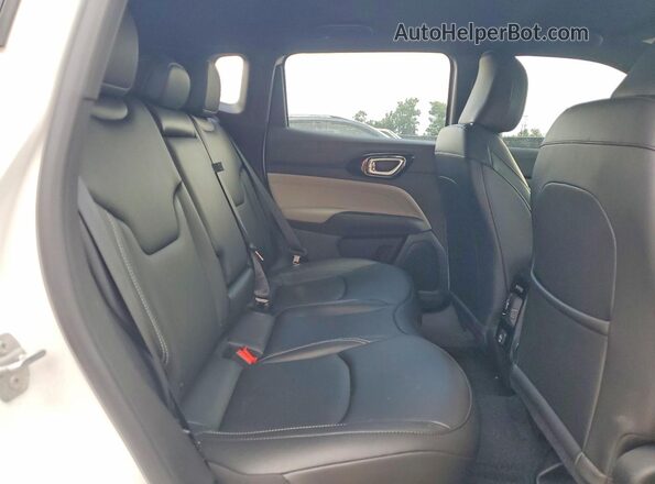 3C4NJDCN5ST561849 2025 JEEP COMPASS White Вид задньої частини салону