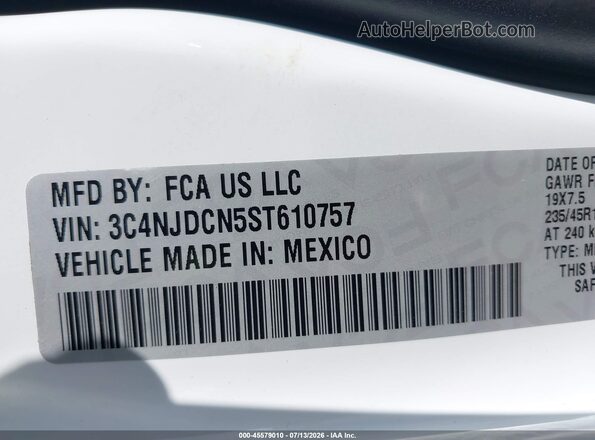 3C4NJDCN5ST610757 2025 JEEP COMPASS White Widok komory silnika