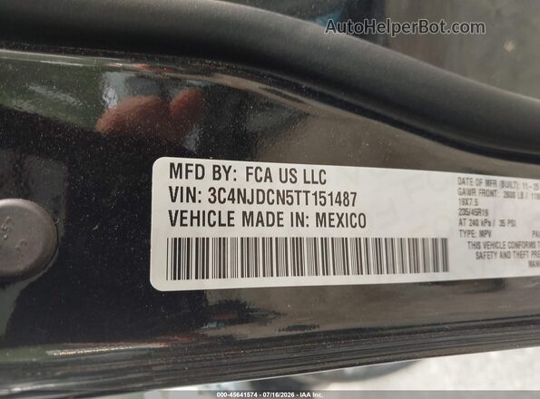 3C4NJDCN5TT151487 2026 JEEP COMPASS Black Widok komory silnika