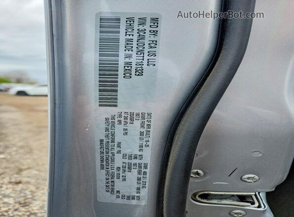 3C4NJDCN5TT181329 2026 JEEP COMPASS Silver 360 interior view
