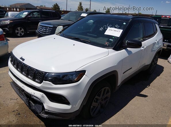 3C4NJDCN5TT188412 2026 JEEP COMPASS White წინა მარცხენა ხედი სამი მეოთხედიდან