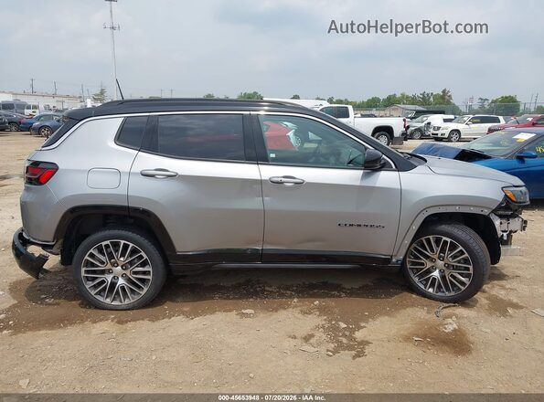 3C4NJDCN6PT500288 2023 JEEP COMPASS Gray Widok wnętrza z tyłu