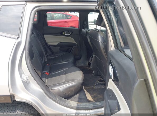 3C4NJDCN6PT500288 2023 JEEP COMPASS Gray Widok naklejki z numerem VIN