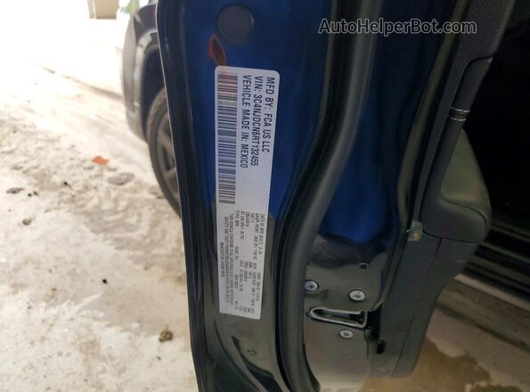 3C4NJDCN6RT132455 2024 JEEP COMPASS Black VIN կոդի պիտակի տեսք