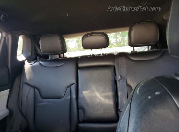3C4NJDCN6RT580551 2024 JEEP COMPASS Серебряный Вид задних сидений