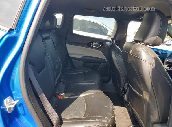 3C4NJDCN7PT566025 2023 JEEP COMPASS Blue Vista interior trasera