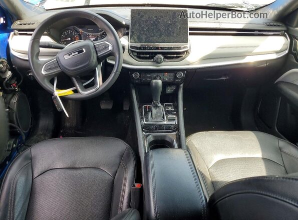 3C4NJDCN7PT566025 2023 JEEP COMPASS Blue Vista del salpicadero