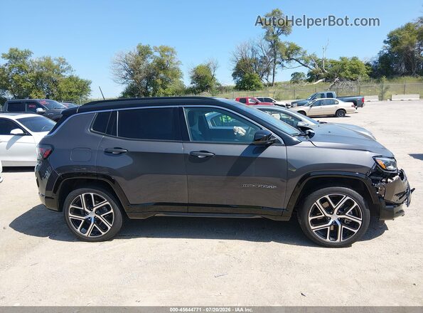 3C4NJDCN7RT152813 2024 JEEP COMPASS Gray Rear interior view