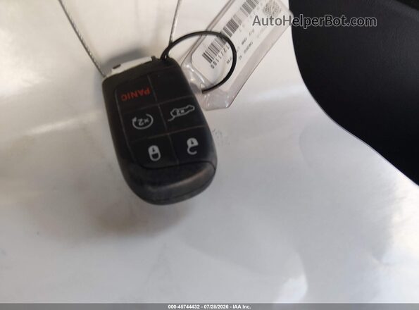 3C4NJDCN7TT271100 2026 JEEP COMPASS White წინა პანელის ხედი