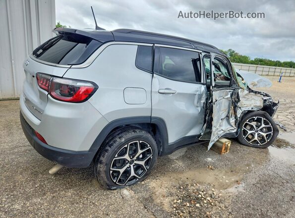 3C4NJDCN8ST524746 2025 JEEP COMPASS Silver Trasero derecho