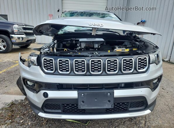 3C4NJDCN8ST524746 2025 JEEP COMPASS Silver 
