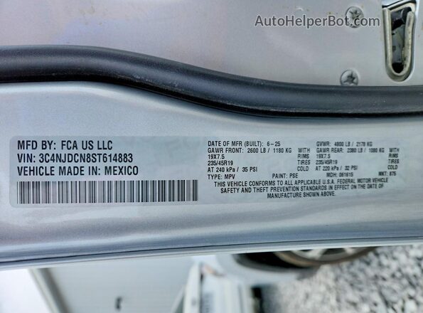 3C4NJDCN8ST614883 2025 JEEP COMPASS Silver VIN կոդի պիտակի տեսք