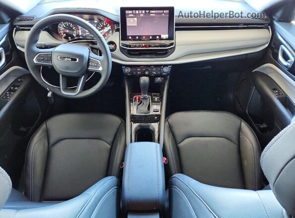 3C4NJDCN8TT207308 2026 JEEP COMPASS White Dashboard view