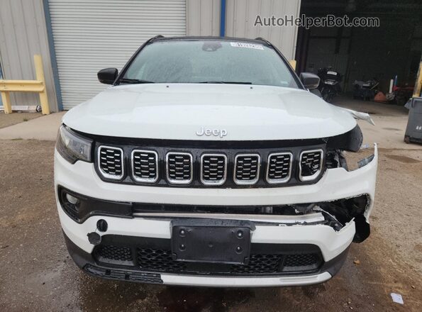 3C4NJDCN8TT212332 2026 JEEP COMPASS White Widok wnętrza 360 stopni