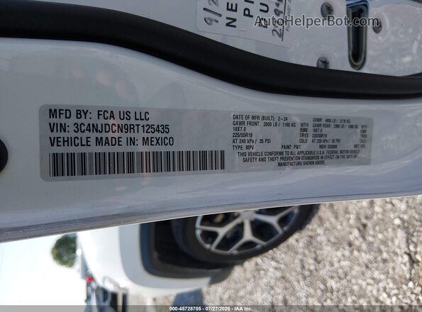 3C4NJDCN9RT125435 2024 JEEP COMPASS White Widok komory silnika