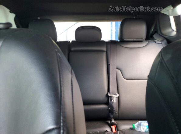 3C4NJDCN9ST603925 2025 JEEP COMPASS White Вид задніх сидінь