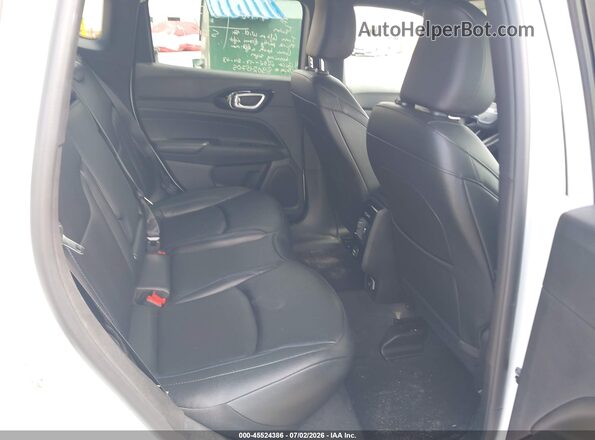 3C4NJDCN9TT178109 2026 JEEP COMPASS White Vista de la etiqueta del VIN