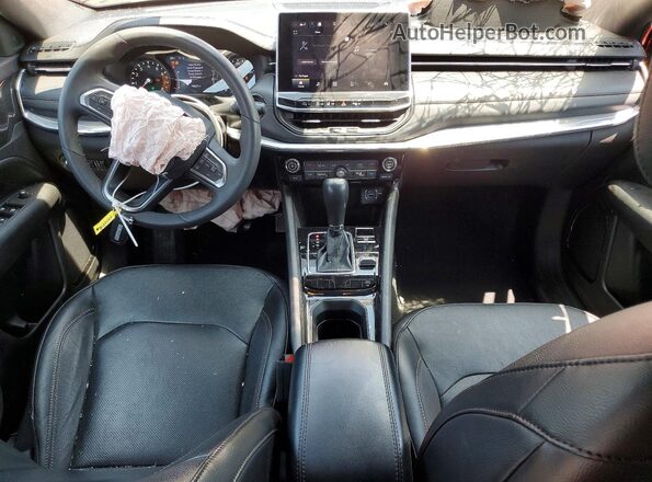 3C4NJDCNXPT511181 2023 JEEP COMPASS Red Dashboard view