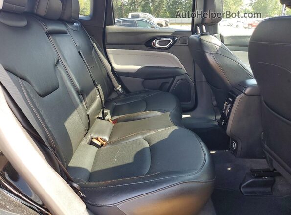 3C4NJDCNXPT537764 2023 JEEP COMPASS Черный Вид задних сидений