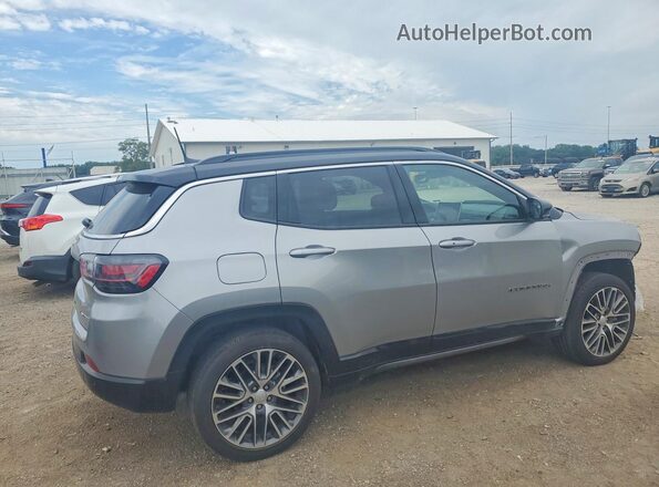 3C4NJDCNXPT542642 2023 JEEP COMPASS Silver უკანა მარჯვენა