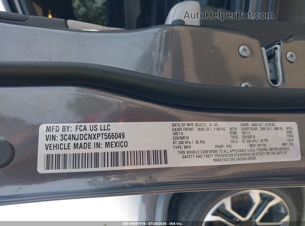3C4NJDCNXPT566049 2023 JEEP COMPASS Gray Շարժիչի բաժամունքի տեսք
