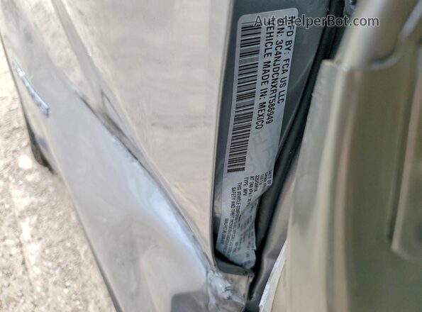 3C4NJDCNXRT586949 2024 JEEP COMPASS Silver Widok naklejki z numerem VIN