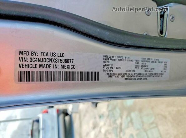 3C4NJDCNXST508077 2025 JEEP COMPASS Silver Engine compartment view