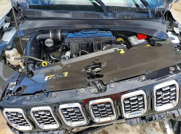 3C4NJDCNXST508077 2025 JEEP COMPASS Silver Rear interior view