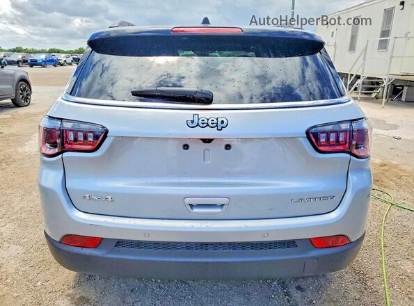 3C4NJDCNXST508077 2025 JEEP COMPASS Silver Rear view