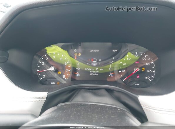 3C4NJDCNXST595401 2025 JEEP COMPASS Red Vista de los asientos traseros