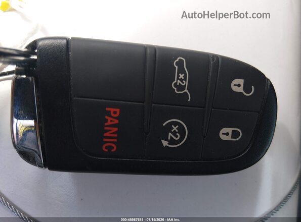 3C4NJDCNXTT187157 2026 JEEP COMPASS White Vista del salpicadero