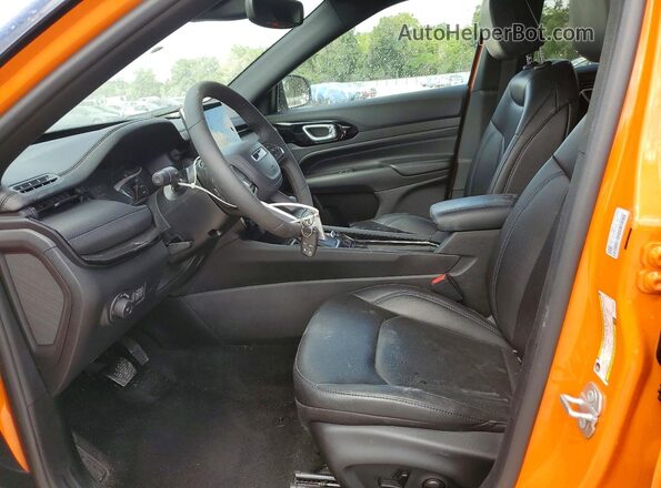 3C4NJDCNXTT188129 2026 JEEP COMPASS Orange Вид салону спереду