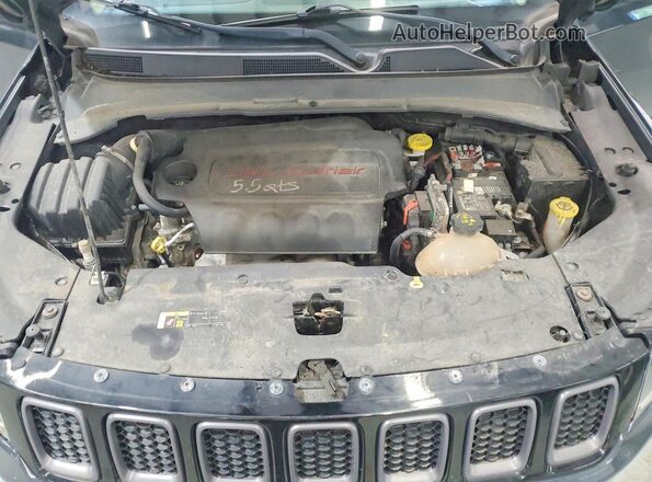 3C4NJDDB0HT630721 2017 JEEP COMPASS Gray Вид підкапотного простору