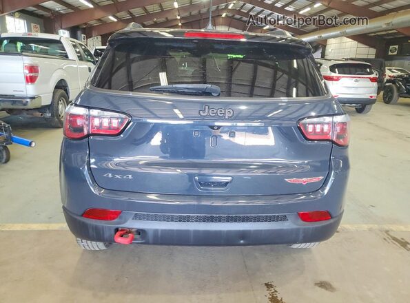 3C4NJDDB0HT630721 2017 JEEP COMPASS Gray Вид ззаду
