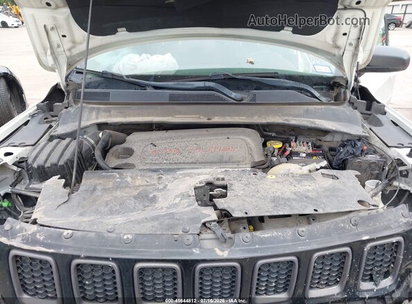 3C4NJDDB0JT129429 2018 JEEP COMPASS White Հետևի տեսք