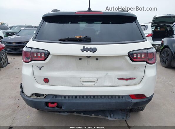 3C4NJDDB0JT129429 2018 JEEP COMPASS White 