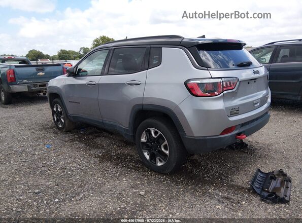 3C4NJDDB0JT174578 2018 JEEP COMPASS Silver Rear left