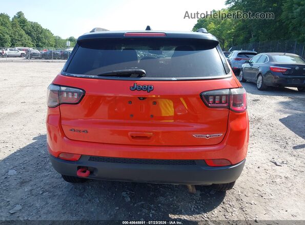 3C4NJDDB0JT255614 2018 JEEP COMPASS Orange 