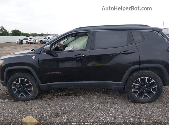 3C4NJDDB0LT163535 2020 JEEP COMPASS Black 