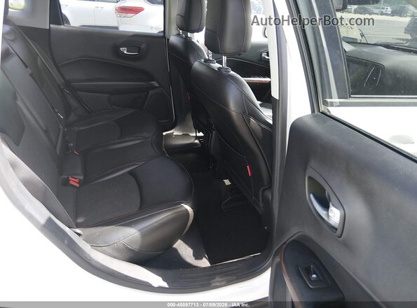 3C4NJDDB0LT166791 2020 JEEP COMPASS White VIN կոդի պիտակի տեսք