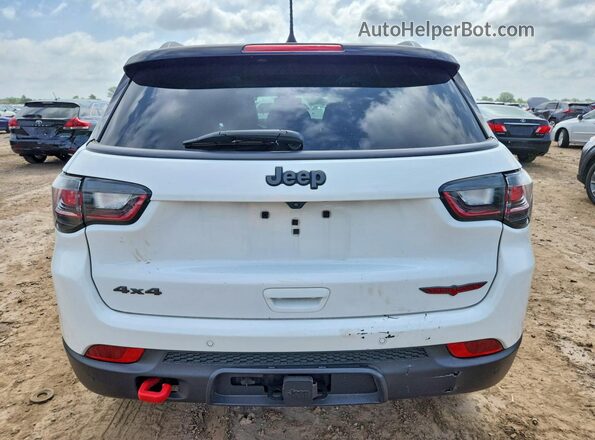 3C4NJDDB0NT148195 2022 JEEP COMPASS White Rear view