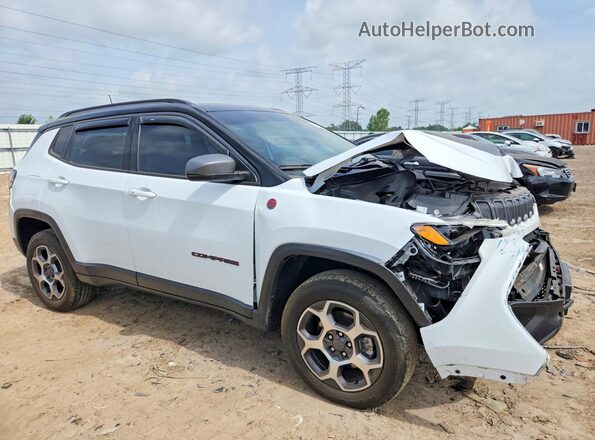 3C4NJDDB0NT148195 2022 JEEP COMPASS White Front right