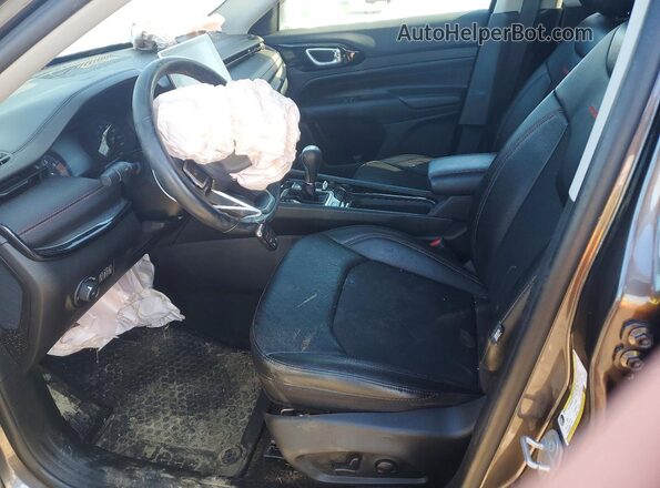 3C4NJDDB0NT192259 2022 JEEP COMPASS Черный Вид салона спереди