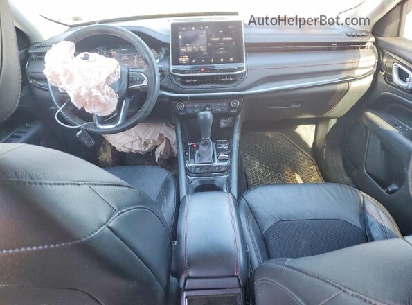 3C4NJDDB0NT192259 2022 JEEP COMPASS Черный Вид панели приборов