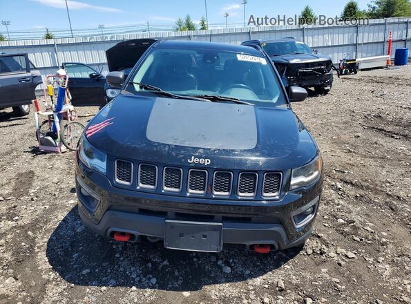 3C4NJDDB1HT681760 2017 JEEP COMPASS Черный Вид спереди