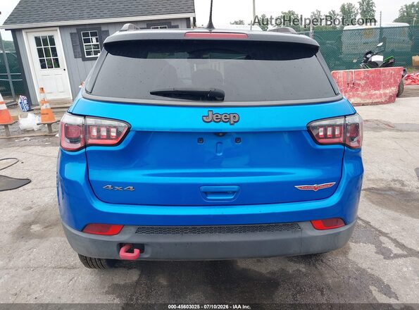 3C4NJDDB1JT212688 2018 JEEP COMPASS Blue 